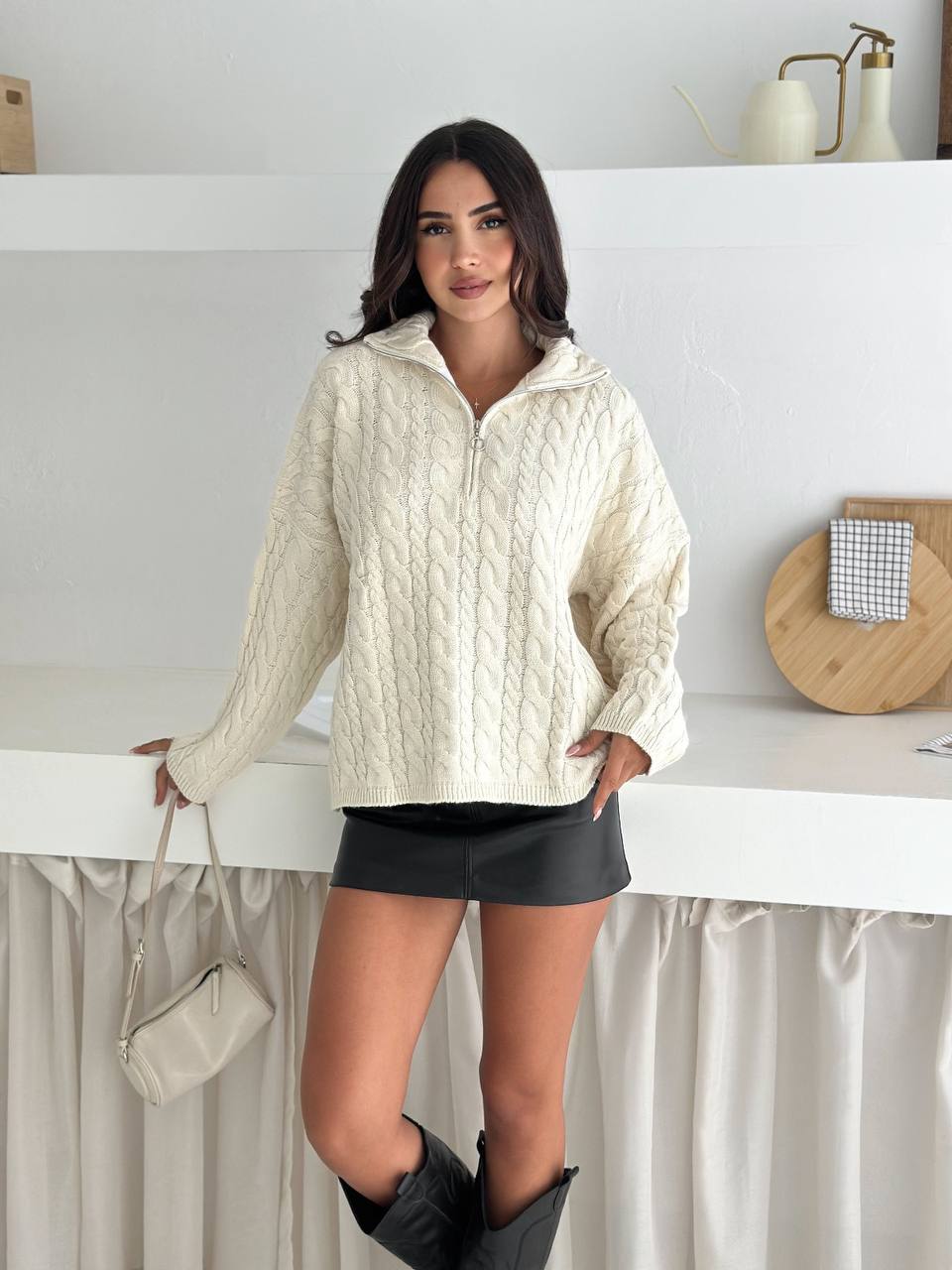 photo_2025-10-28_10-07-41 (2) Женский Теплый Молочный Свитер Джемпер Косичка - Свободного Кроя с Зип Воротником