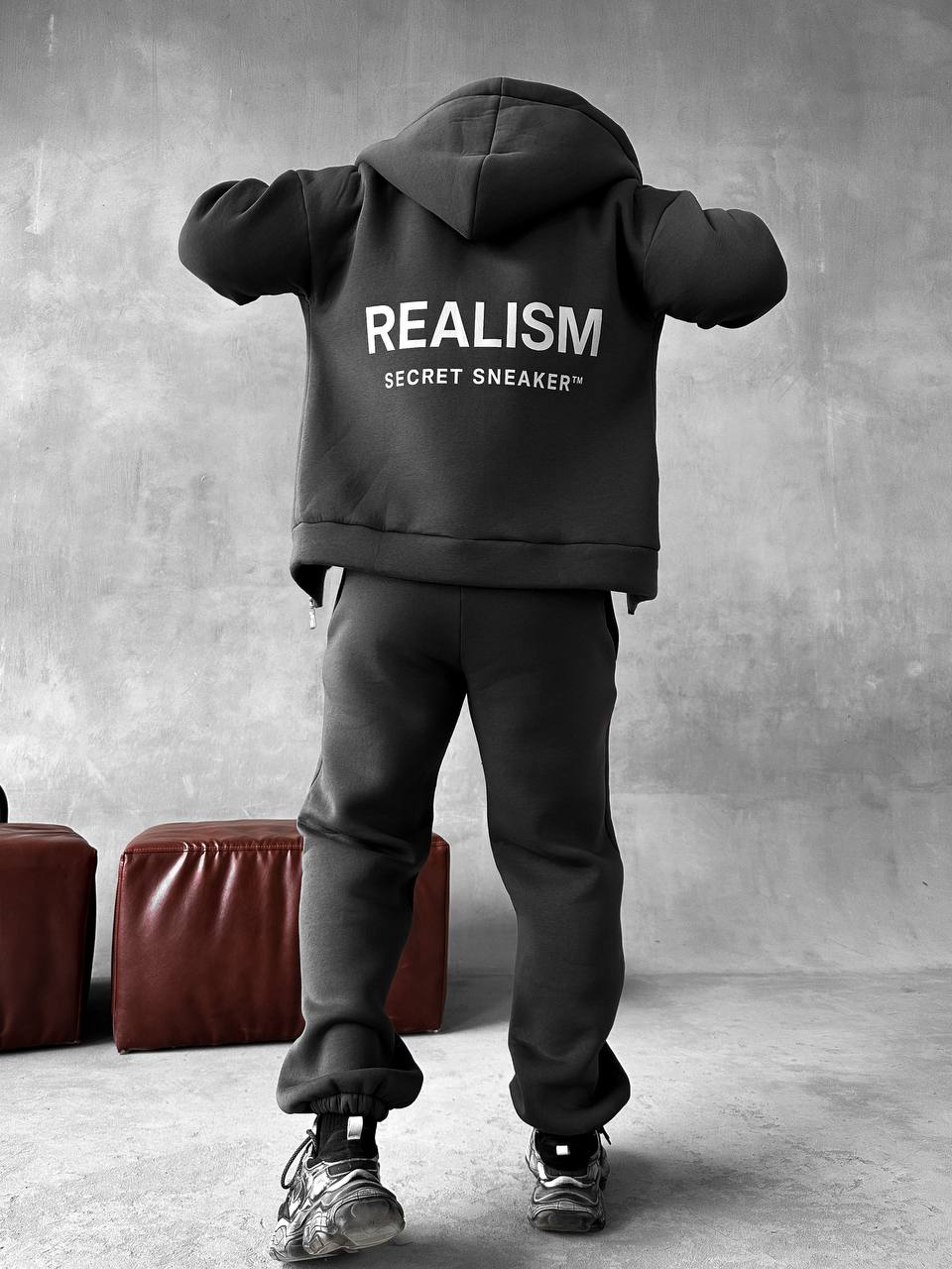 photo_2025-10-28_17-37-25 Мужской Графитовый Спортивный Костюм "Realism" Утепленный с Начесом на Молнии (Зипка + Штаны)