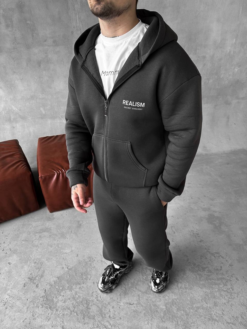 photo_2025-10-28_17-37-26 Мужской Графитовый Спортивный Костюм "Realism" Утепленный с Начесом на Молнии (Зипка + Штаны)