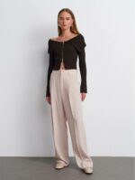 Женская Коричневая Кофта на Молнии с Широким Отворотом и Открытыми Плечами