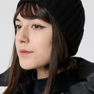 Женская Базовая Черная Шапка в Широкий Рубчик с Отворотом