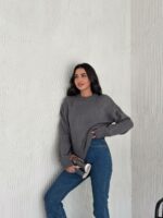 Женский Теплый Мягкий Графитовый Свитер Оверсайз - Трикотажный с Заниженной Линией Плеча