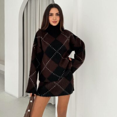 Женский Теплый Черно-Коричневый Костюм Двойка в Ромбах - Комплект Свитер Юбка