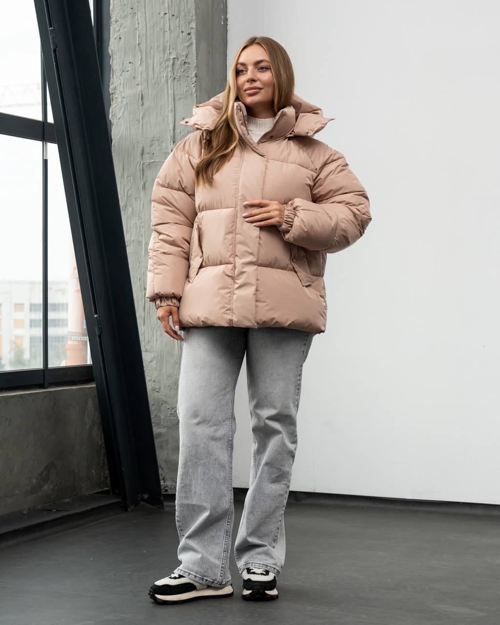 photo_2025-11-02_14-18-28 Женская Зимняя Бежевая Объемная Дутая Куртка - Стеганый Пуховик Дутик с Капюшоном