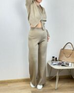 Женский Трикотажный Базовый Песочный Костюм - Кофта Поло на Молнии + Свободные Штаны Палаццо