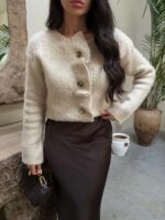 Женский Теплый Классический Бежевый Кардиган на Пуговицах с Рюшами