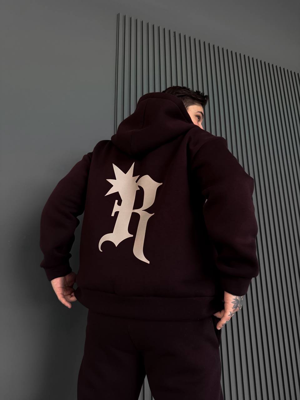 photo_2025-11-07_11-04-12 Мужское Теплое Коричневое Зип Худи с Начесом - Кофта Зипка на Молнии с Принтом на Спине