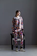 Женский Спортивный Костюм в Мультяшный Принт - Зип Кофта на Молнии + Штаны Джоггеры