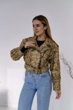 Женская Кожаная Куртка Косуха Хаки в Змеиный Принт - Короткая с Ремешком