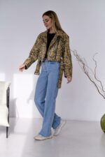 Женская Кожаная Куртка Косуха Хаки в Змеиный Принт - Короткая с Ремешком