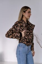 Женская Бежевая Кожаная Куртка Косуха в Леопардовый Принт - Короткая с Ремешком