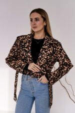 Женская Бежевая Кожаная Куртка Косуха в Леопардовый Принт - Короткая с Ремешком