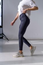 Женские Утепленные Базовые Графитовые Лосины Леггинсы