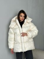 Женская Зимняя Объемная Молочная Куртка Пуховик Оверсайз с Капюшоном