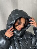 Женская Зимняя Глянцевая Черная Куртка Пуховик Оверсайз - Объемная с Капюшоном