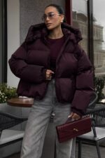 Женская Зимняя Дутая Бордовая Куртка Пуфер Пуфи Оверсайз с Капюшоном