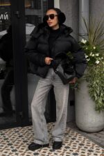 Женская Зимняя Дутая Черная Куртка Пуфер Пуфи Оверсайз с Капюшоном