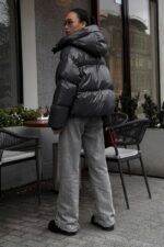 Женская Зимняя Дутая Графитовая Куртка Пуфер Пуфи Оверсайз с Капюшоном