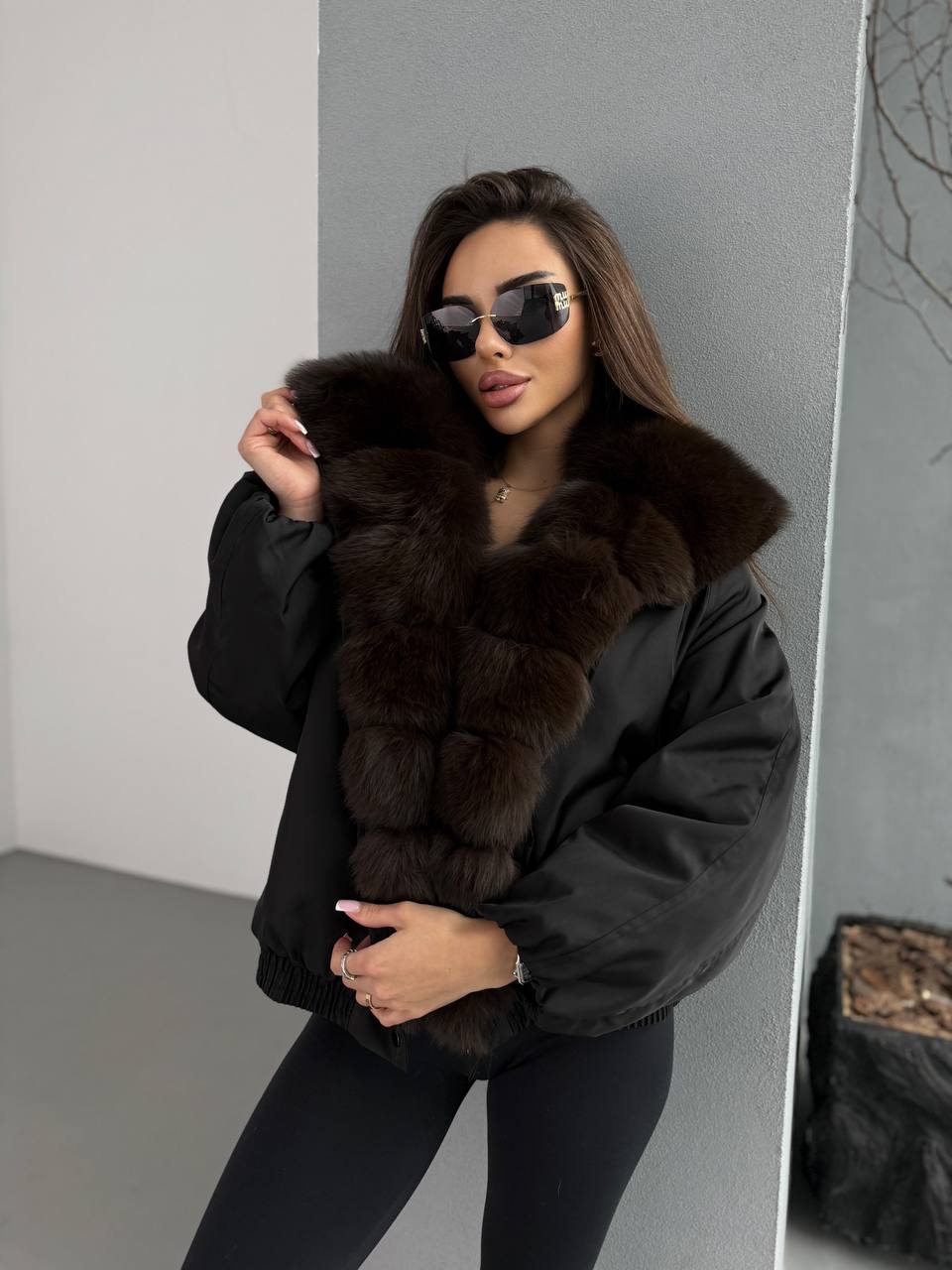 photo_2025-11-12_10-24-19 Женская Зимняя Черная Куртка с Натуральным Мехом