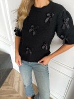 Женский Черный Свитер с Бантиками и Короткими Рукавами