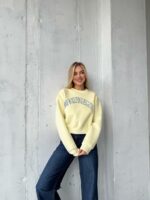 Женский Укороченный Желтый Свитшот Оверсайз с Вышивкой