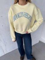 Женский Укороченный Желтый Свитшот Оверсайз с Вышивкой