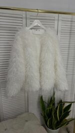 Женская Объемная Кучерявая Молочная Шуба под Ламу