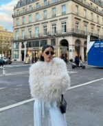 Женская Объемная Кучерявая Молочная Шуба под Ламу