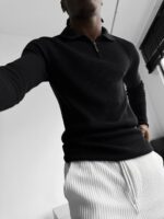 Мужской Базовый Черный Свитер с Воротником Поло на Коротком Замке