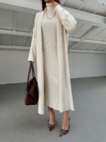 Женское Молочное Платье Макси в Рубчик без Рукавов с Высоким Воротником + Длинный Кардиган (Комплект)