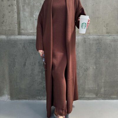 Женское Коричневое Платье Макси в Рубчик без Рукавов с Высоким Воротником + Длинный Кардиган (Комплект)