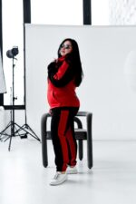 Женский Черно-Красный Спортивный Костюм с Принтом - Утепленный на Флисе