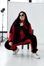 Женский Черно-Красный Спортивный Костюм с Принтом - Утепленный на Флисе