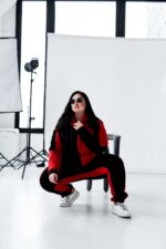 Женский Черно-Красный Спортивный Костюм с Принтом - Утепленный на Флисе