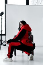 Женский Черно-Красный Спортивный Костюм с Принтом - Утепленный на Флисе