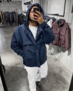 Мужская Демисезонная Темно-Синяя Куртка с Капюшоном и Большими Карманами