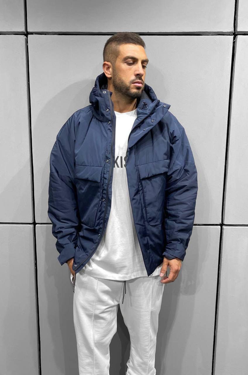 photo_2025-11-14_00-25-05 Мужская Демисезонная Темно-Синяя Куртка с Капюшоном и Большими Карманами
