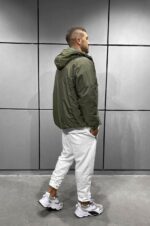 Мужская Демисезонная Куртка Хаки с Капюшоном и Большими Карманами