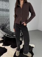 Женская Укороченная Трикотажная Коричневая Кофта на Молнии