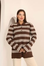 Женский Коричневый Джемпер Свободного Кроя с Полосками и Воротником Поло