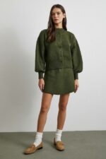 Женский Теплый Зеленый Костюм Двойка - Кардиган с Объемными Рукавами + Юбка Трапеция Мини