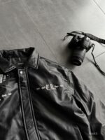 Мужская Демисезонная Черная Кожаная Куртка Бомбер с Вышивками