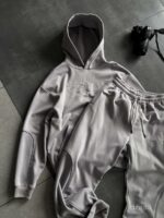 Мужской Серый Костюм Худи Штаны Оверсайз с Вышивкой и Кантом - Утепленный на Флисе