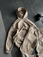 Мужской Бежевый Костюм Худи Штаны Оверсайз с Вышивкой и Кантом - Утепленный на Флисе