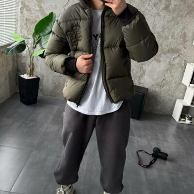 Мужская Зимняя Куртка Пуховик Хаки - Стеганая Дутик с Высокой Горловиной и Номером на Спине