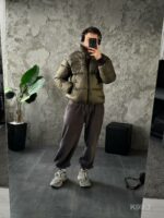 Мужская Зимняя Куртка Пуховик Хаки - Стеганая Дутик с Высокой Горловиной и Номером на Спине