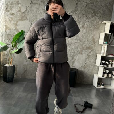 Мужская Зимняя Темно-Серая Куртка Пуховик - Стеганая Дутик с Высокой Горловиной и Номером на Спине