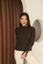 Женская Базовая Коричневая Кофта в Рубчик с Разрезами на Рукавах