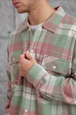 Мужская Теплая Фланелевая Пудровая Рубашка - Клетчатая с Принтом на Спине