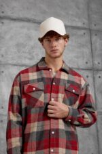 Мужская Теплая Фланелевая Красная Рубашка - Клетчатая с Принтом на Спине